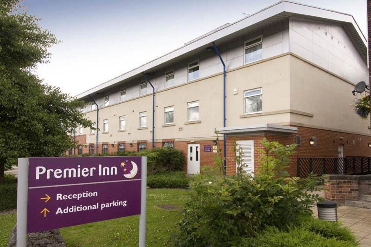 Premier Inn Manchester - Heaton Park Exterior foto